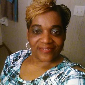 Meet your Posher, Loretta